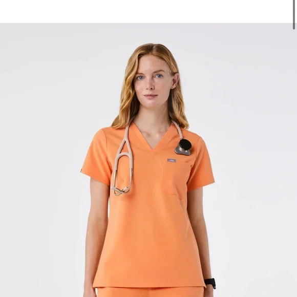 Figs Vibrant Orange Scrub set - Picture 5 of 6